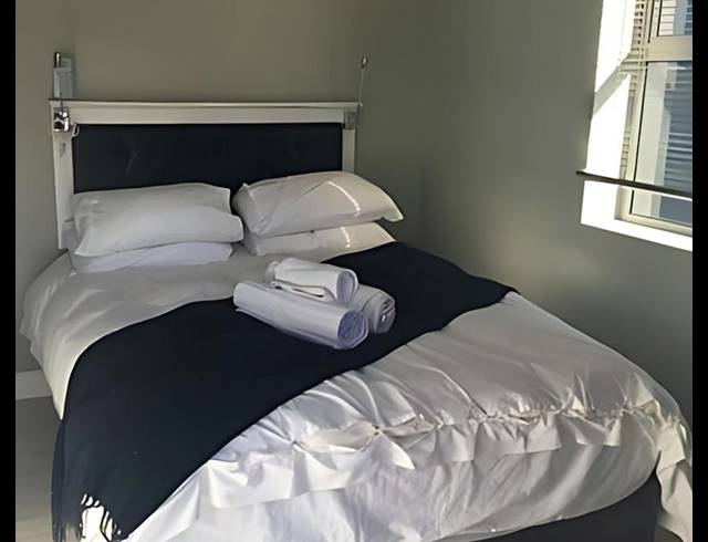 5 BEDROOM HOUSE FOR SALE IN DA NOVA